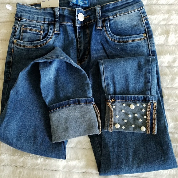 Only 1 left!•Pearl cuffed stretchy jeans•sz.2 XS• - Picture 4 of 7